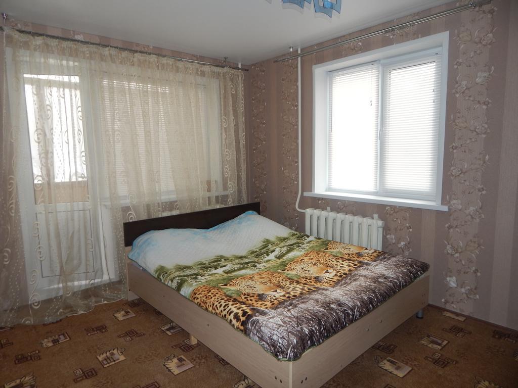 Apartment On Stepana Khaltyrina, 36 Ufa Esterno foto